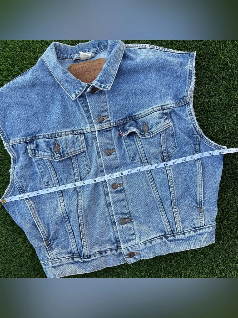 Vintage 90s Levi's Denim Vest Sleeveless Jean Jacket Trucker Light Size Medium